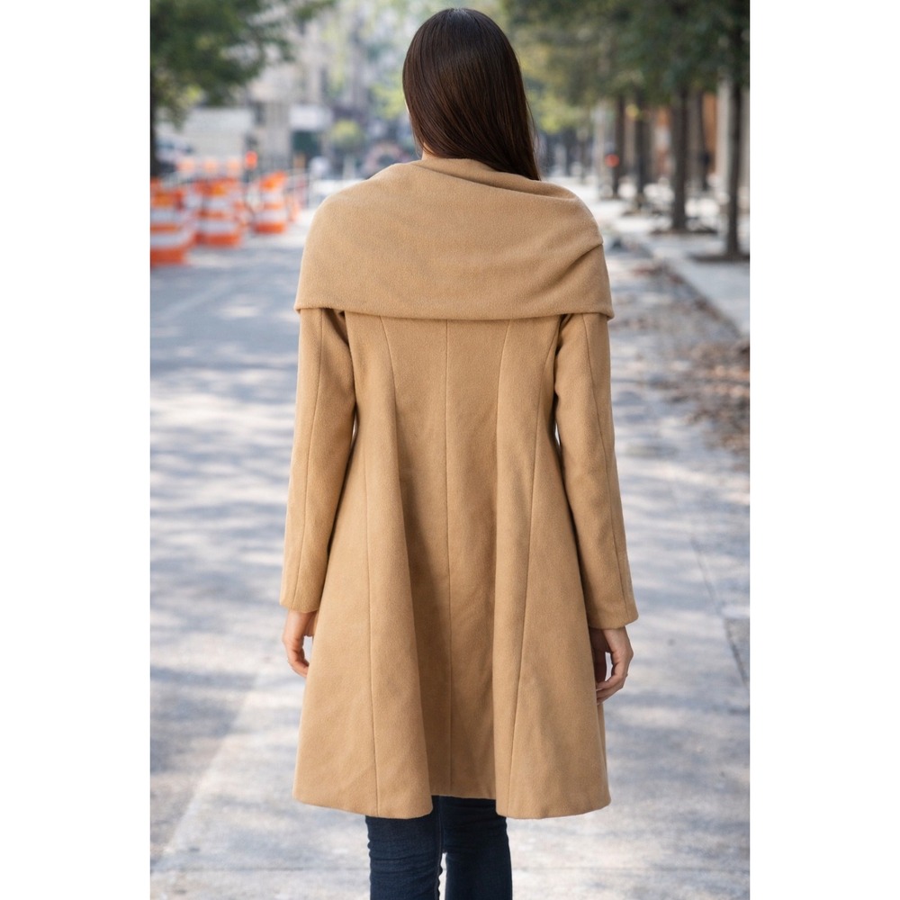 Rinascimento Women's Camel Wool Blend Bow Collar Coat Size S Made in Italy‎ - Picture 2 of 7
